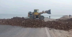 ارتفاع المياه يغلق طريق بحيرة حمرين في ديالى