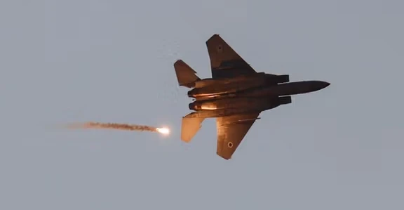 واشنطن تعلن نجاح عملية إنقاذ الطيار الثاني لطائرة "F-15" المتحطمة في إيران