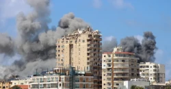 إسرائيل تقصف لبنان لليوم الثاني على التوالي