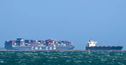 Hormuz traffic limited after ceasefire as US eyes rate cuts on lower energy prices