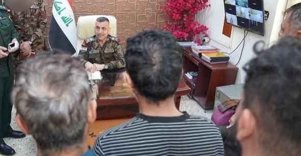 في محافظتين.. إخوة يقتلون شقيقهم ومصرع جندي وإصابة آخر بحادث سير