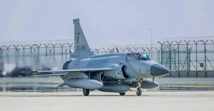 ضمن اتفاقية "دفاع مشترك".. باكستان ترسل طائرات مقاتلة إلى السعودية