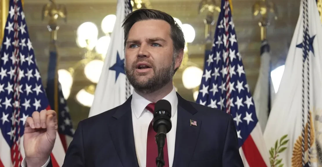 أميركا تلقي الكرة بمعلب إيران بعقد جولة ثانية من المباحثات وتحذر بشأن هرمز