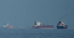 Ships cross Hormuz Strait despite US blockade on Iran, CENTCOM denies