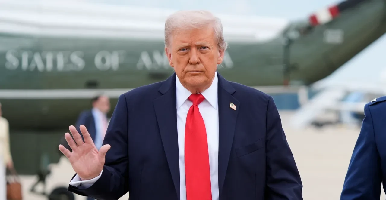 بعد إعلان فتحه.. ترمب: مضيق هرمز سيبقى محاصراً