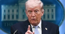 US maintains Hormuz blockade despite Iran reopening shipping