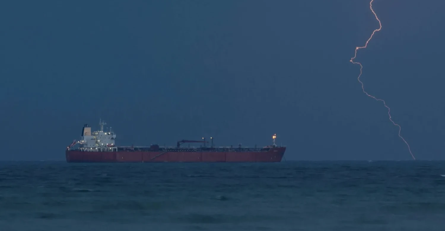 5 ناقلات للغاز المسال تغيّر مسارها بسبب إغلاق مضيق هرمز