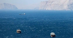 الشلل يضرب حركة الشحن في مضيق هرمز