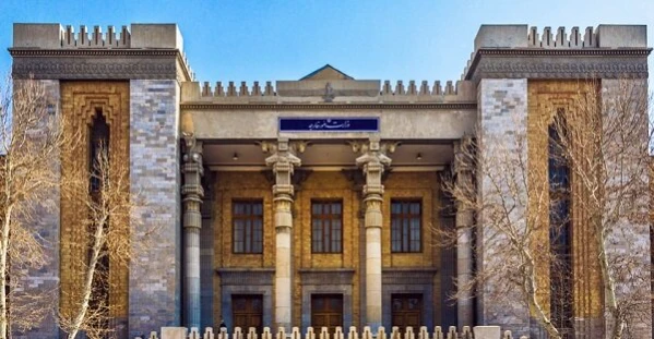 طهران تحمل واشنطن مسؤولية تدهور أوضاع المنطقة وتحذر من "عواقب" احتجاز السفينة توسكا