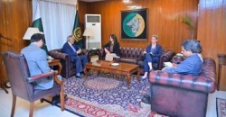 Pakistan urges US and Iran to extend ceasefire as deadline nears