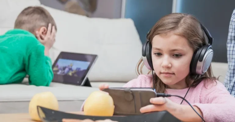 تركيا تحظر مواقع التواصل لمن هم دون 15 عاماً