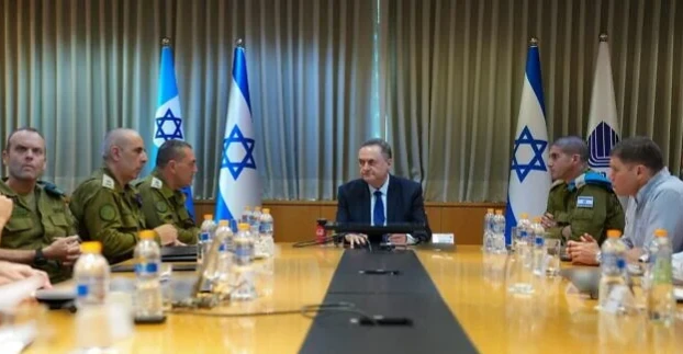 Katz says Israel waiting for US "green light" to kill Khamenei