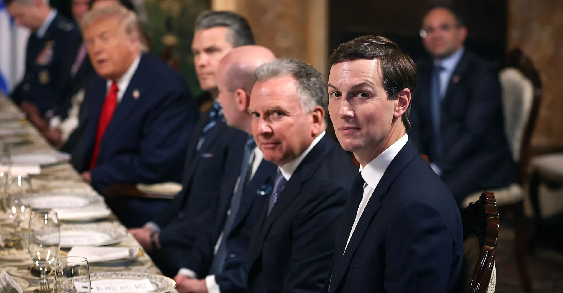 "سي أن أن": ترمب يرسل ويتكوف وكوشنر للقاء عراقجي في باكستان