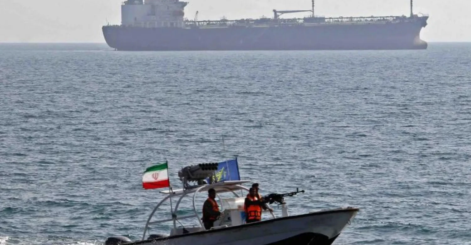 الحرس الثوري الإيراني يعلن احتجاز سفينة "متعاونة" مع الجيش الأميركي