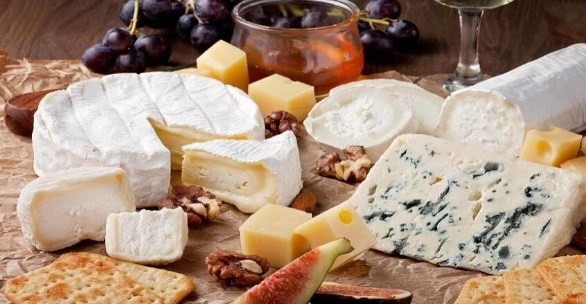 تحذير طبي من تناول الأدوية مع القهوة والشاي ومنتجات الألبان