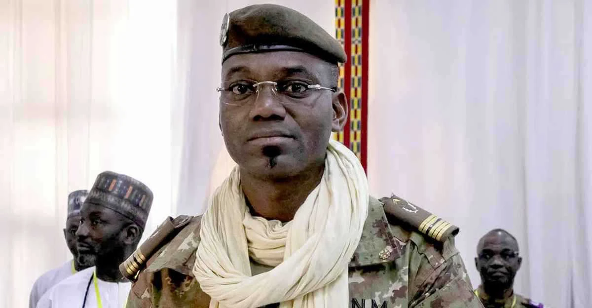 كوشتن وەزیر وەرگری مالي وەدەس چەکدارەیلیگ پەیوەندیدار وە قاعیدە