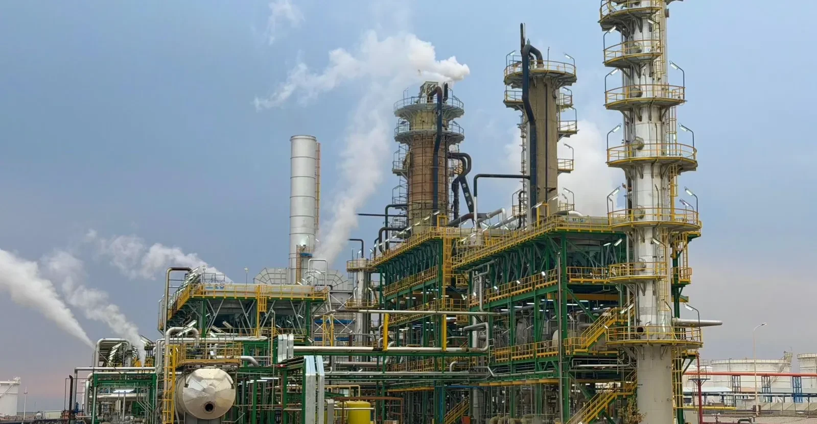 Oil prices climb on continued US-Iran war deadlock