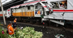 مقتل واصابة نحو 90 شخصاً بحادث تصادم قطارين في إندونيسيا