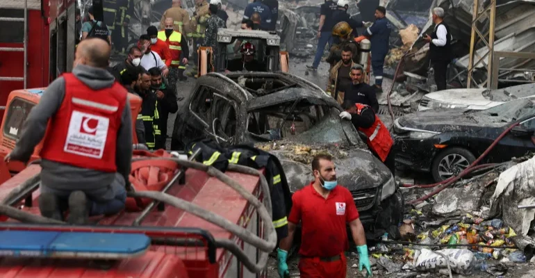 لبنان.. قتلى وجرحى وعالقون تحت الأنقاض إثر ضربات إسرائيلية