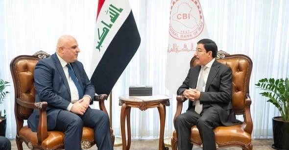 المركزي العراقي يبحث مع أذربيجان فتح فروع للمصارف وتطوير الدفع الإلكتروني