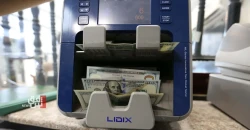 Dollar falls in Baghdad and Erbil