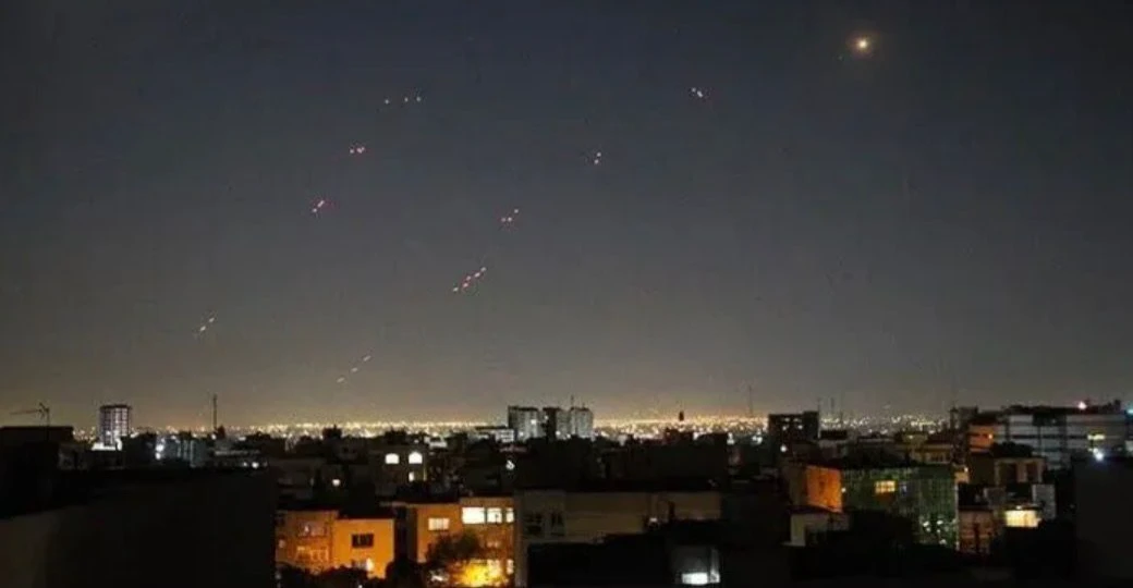 تفعيل الدفاعات الجوية في سماء طهران