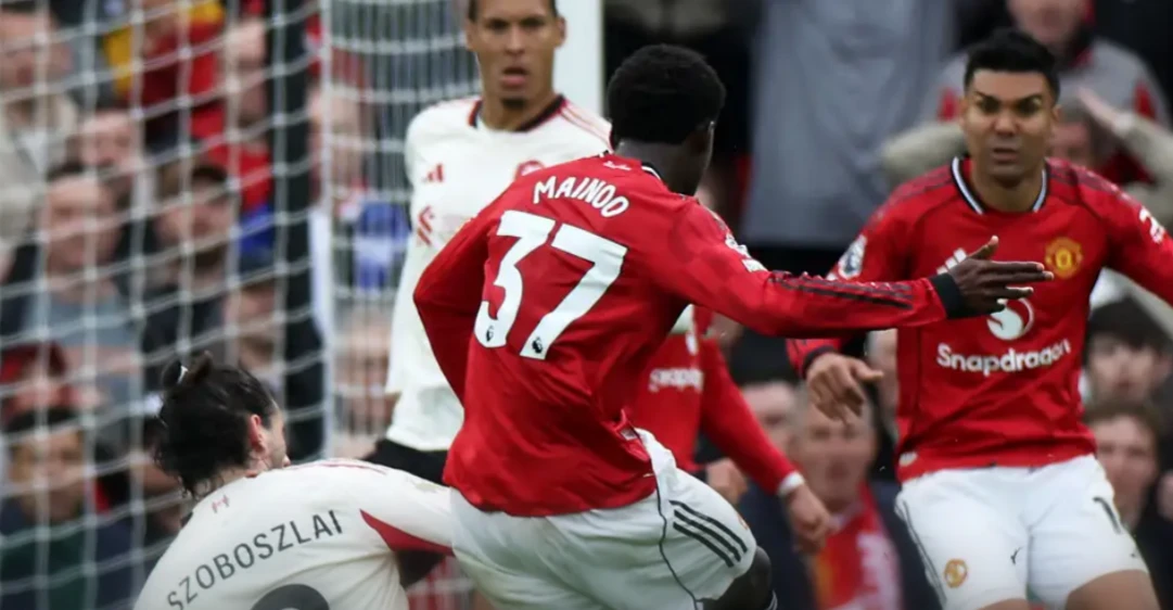 شياطين مانشستر تخمد انتفاضة ليفربول بثلاثية دراماتيكية