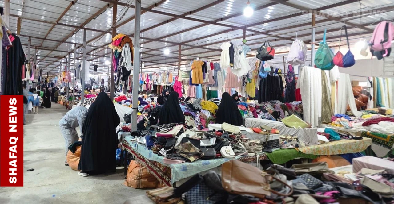 مخاطر صحية يجهلها رواد سوق "البالة" في النجف (صور)