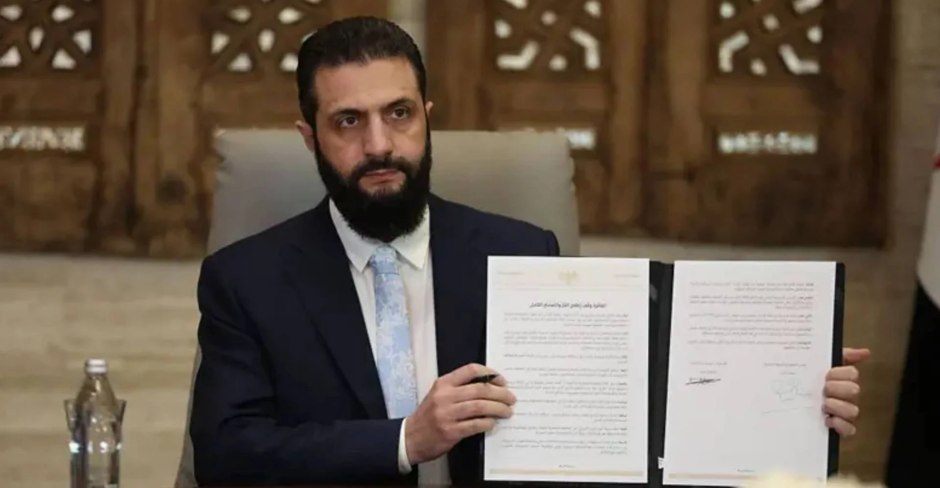 الشرع يسمي وزراء ومحافظين جدد وأميناً عاماً للرئاسة
