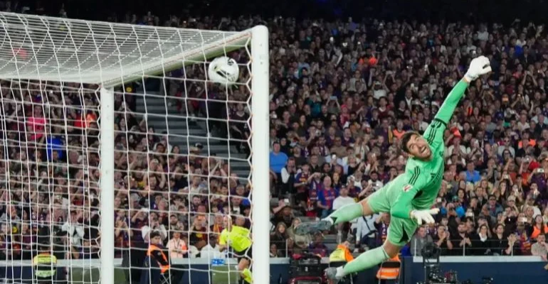 كلاسيكو التتويج.. برشلونة يهزم الريال ويحسم الليغا
