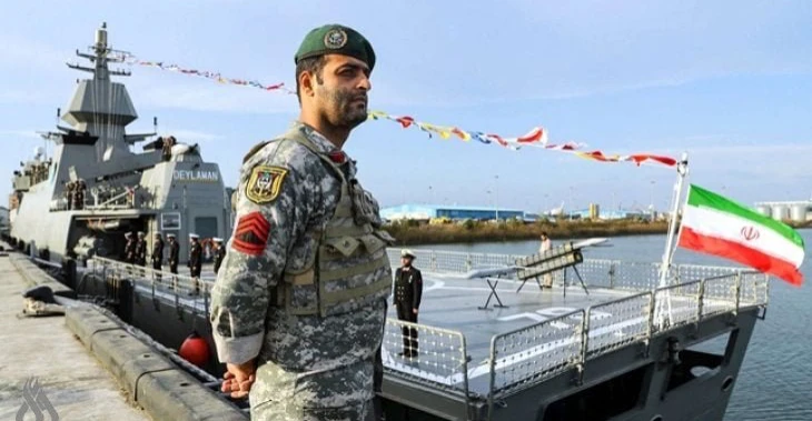 طهران تعلن جاهزيتها الكاملة لضمان "عبور آمن" عبر مضيق هرمز