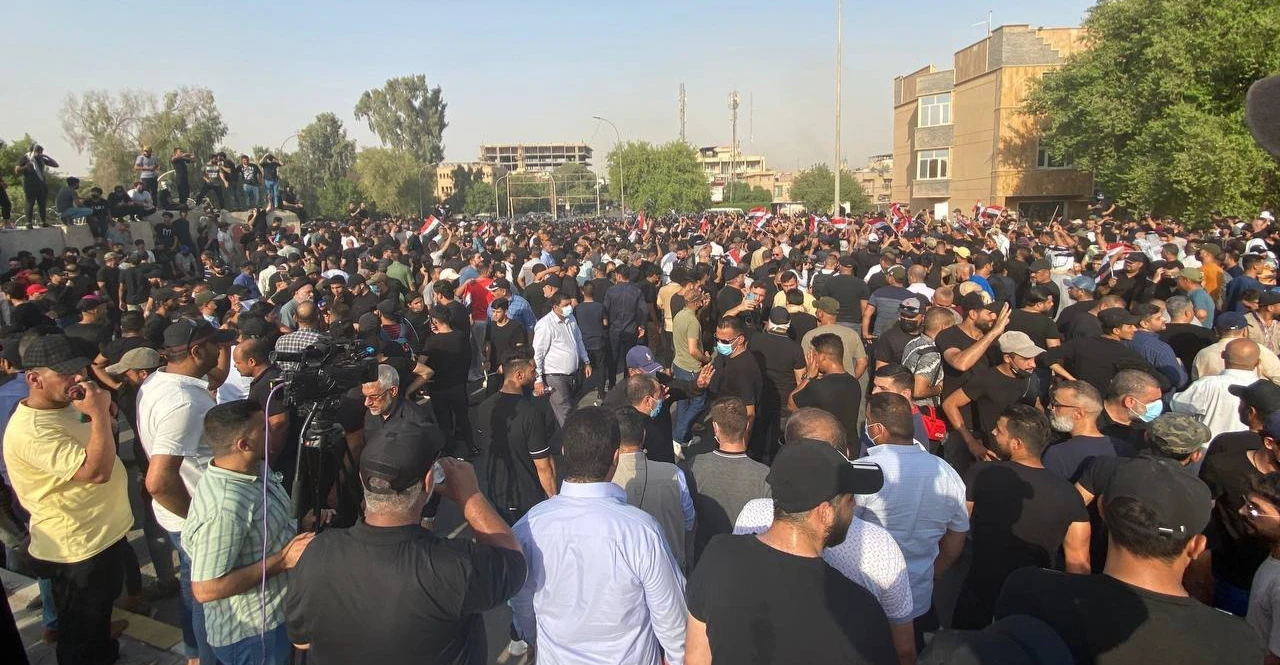 Mass graduate protests paralyze central Baghdad over public sector jobs