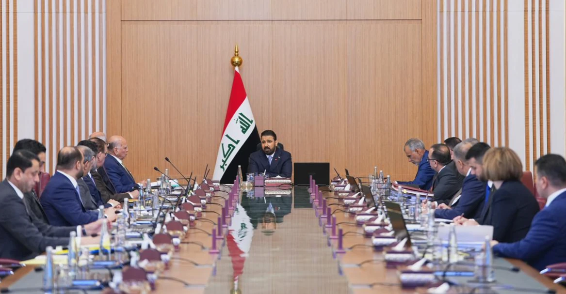 مستنداً لقرار المحكمة الاتحادية.. طلب برلماني للزيدي بإلغاء قرارات "حكومة تصريف الأعمال" (وثيقة)