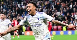 استون فيلا بطلاً للدوري الأوروبي على حساب فرايبورغ الألماني