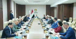 Iraqi PM files financial disclosure, urges ministers to follow