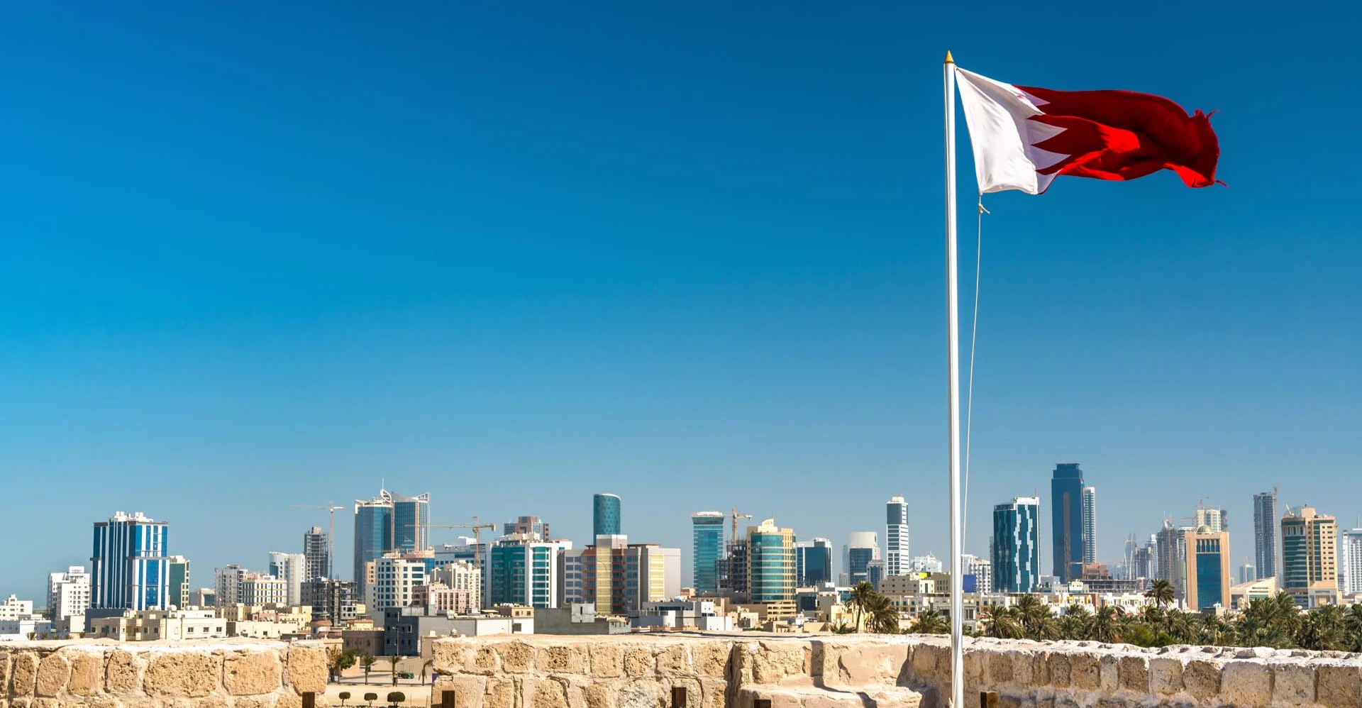 البحرين.. المؤبد لـ9 متهمين بـ"التخابر" مع الحرس الثوري