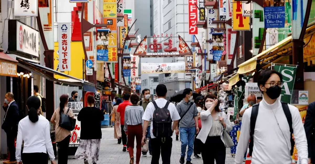 Japan loses 2.5% of population in five years