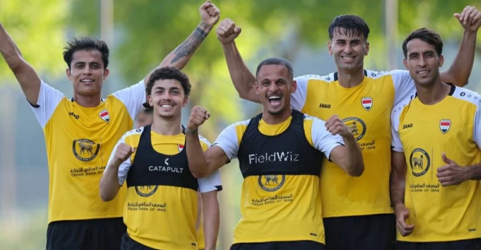 المنتخب العراقي يصل لاكورونيا الإسبانية ويسلم أرقام لاعبيه للجنة بطولة كأس العالم
