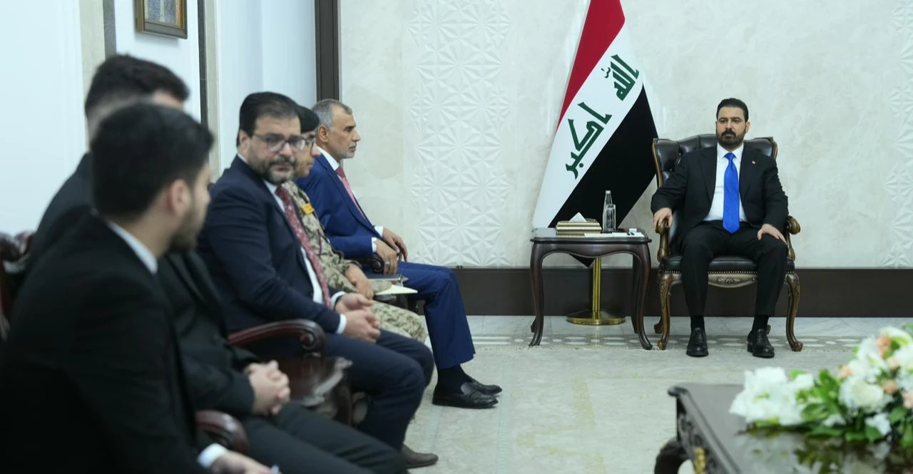 الزيدي: إدراج تعيين الأطباء المقيمين العاملين بصفة عقود حالياً في موازنة 2027