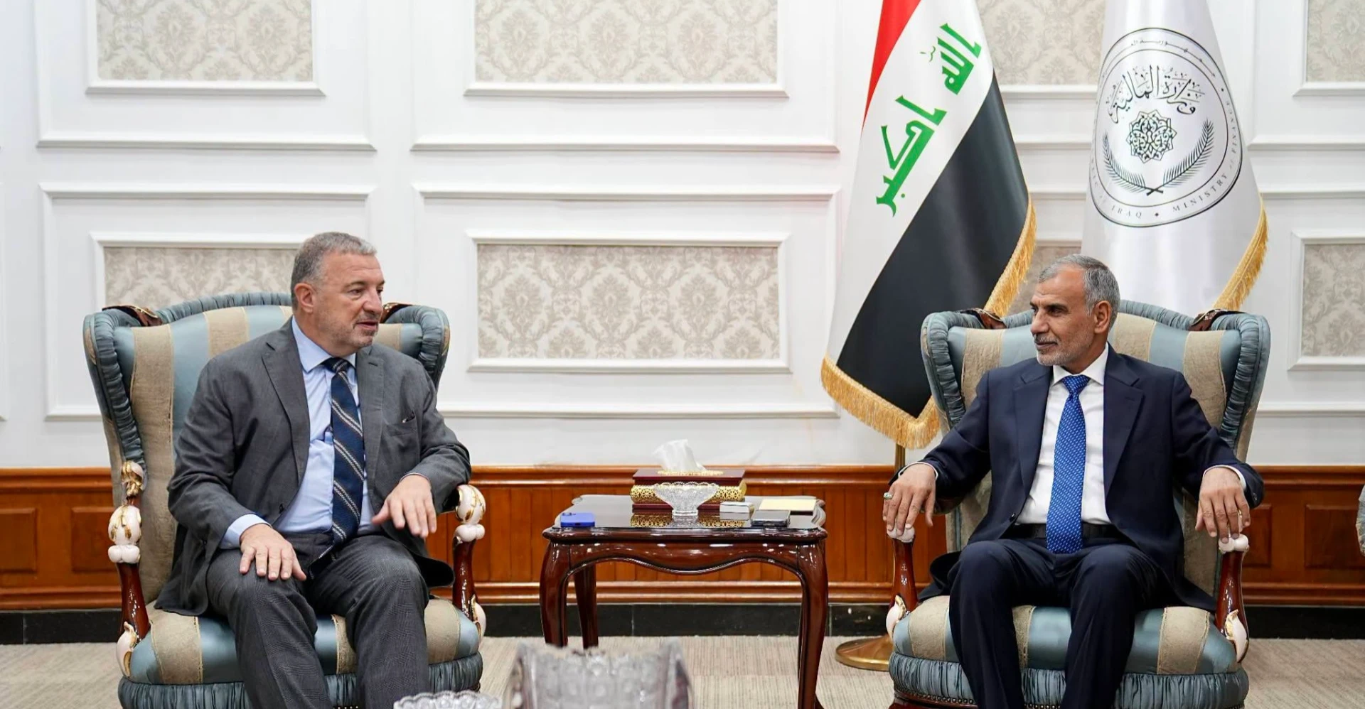 العراق يبحث مع البنك الدولي تقديم الدعم الفني لإعداد الموازن