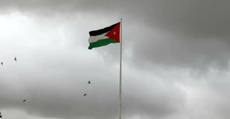 الأردن يعلن اختراق أجوائه بعدد من الصواريخ