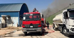 الدفاع المدني يخمد حريقين في منشأة رياضية ببغداد ومزارع في نينوى