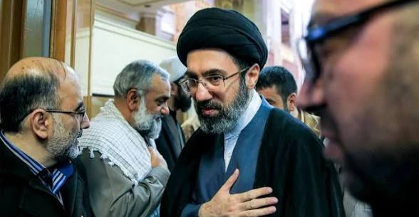الخامنئي يعزي بوفاة المرجع إسحاق الفياض ويشيد بمسي