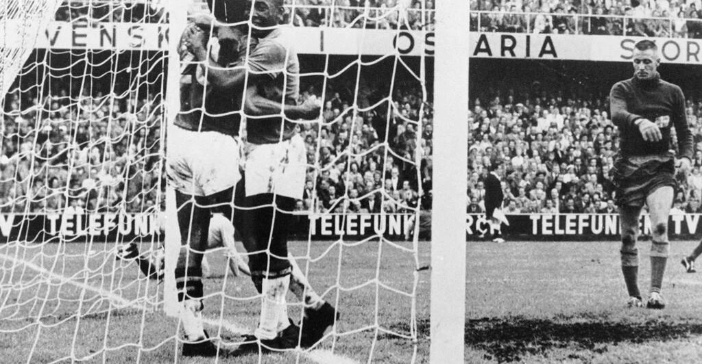Pele's 1958 World Cup medal heads to England auction, could fetch $670,000