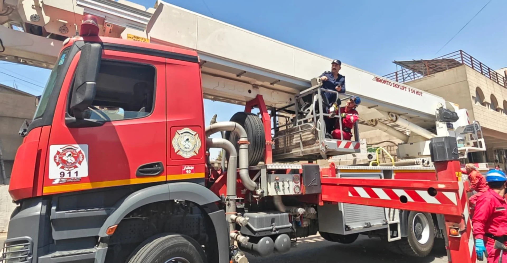 بغداد.. إخماد حريق التهم 3 عجلات مدنية في المنطقة الخضراء