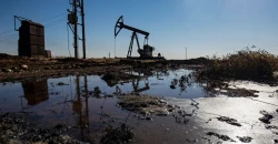 Oil extends losses after US-Iran breakthrough