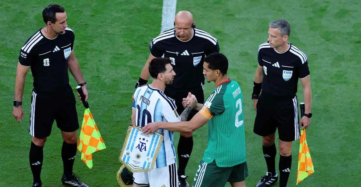 Cezayir, Arjantin maçının hakemlerine FIFA'ya şikâyette bulundu