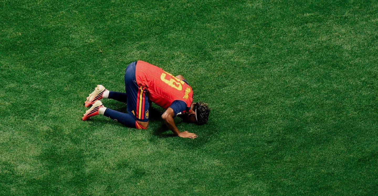 Spain bounce back with 4-0 Saudi Arabia win