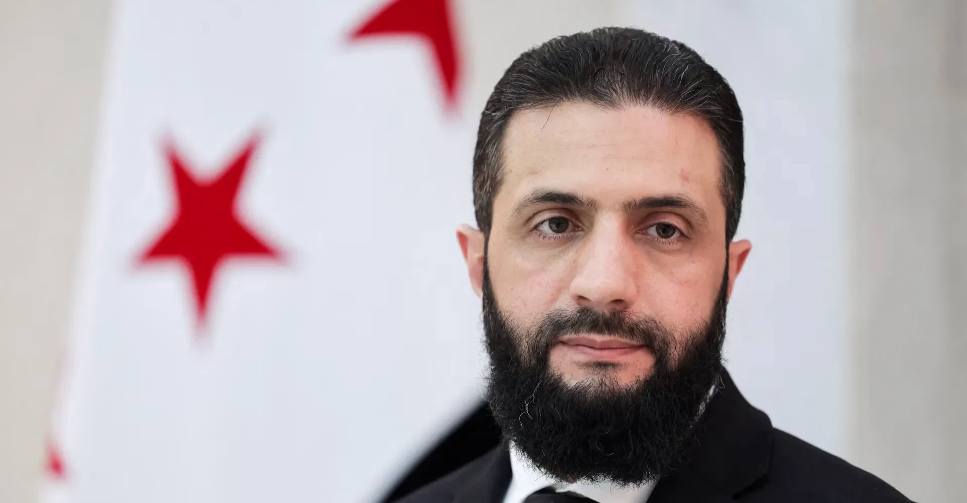 الشرع: لا ننوي التصعيد مع لبنان ومستعدون للحوار مع حزب الله بشروط