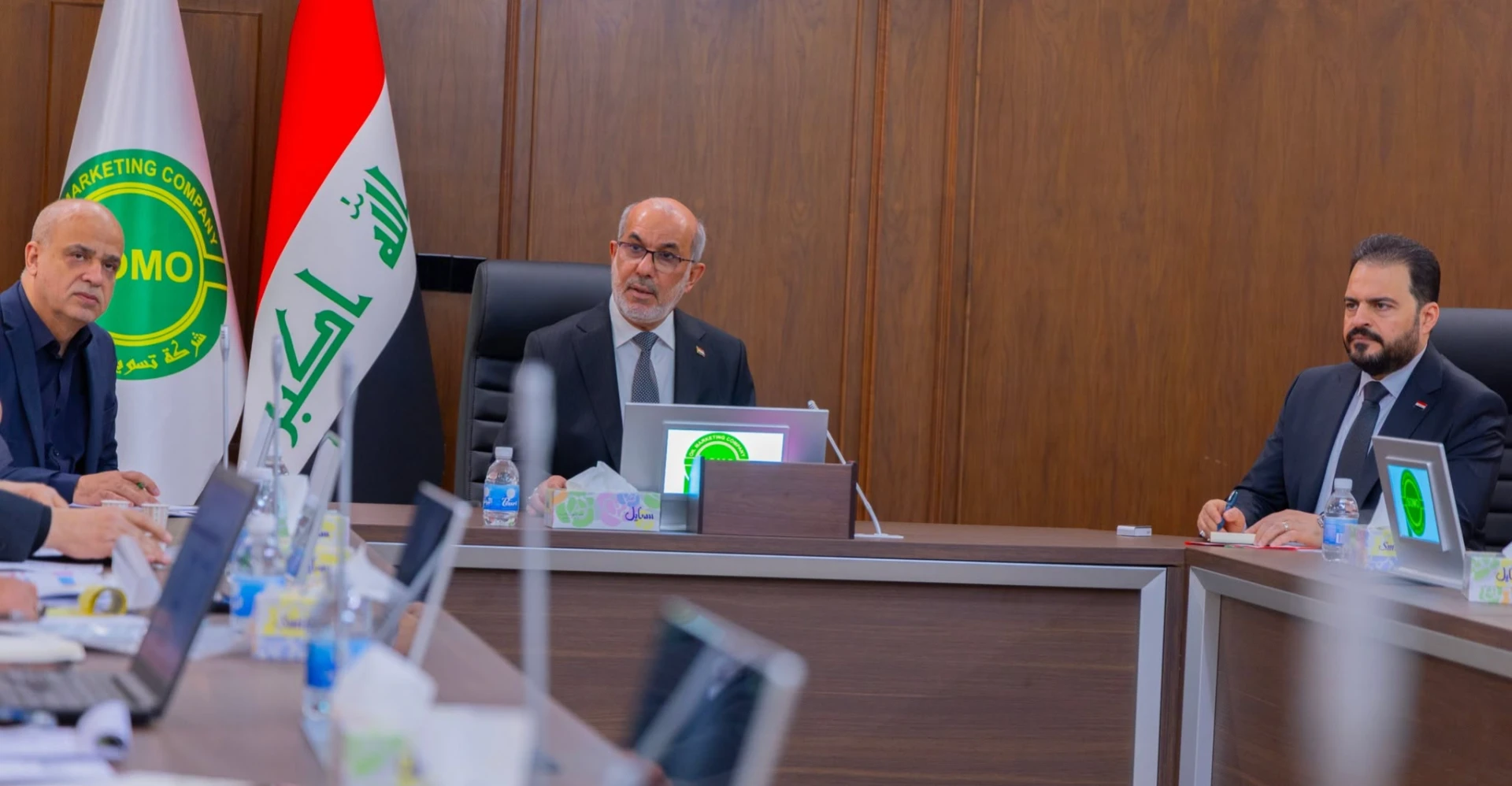 وزير النفط يبحث مع "سومو" التحديات وآليات الإنتاج والتصدير